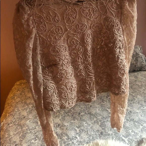 Romantic Blush Lace Top - Picture 2 of 2